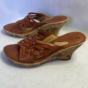 𝅺BORN ‘Drilles Tan Braided Leather Espadrille Wedge Sandals Women’s Size 9 EUC